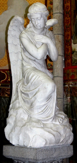 Statue de l'glise-basilique de Quintin (Bretagne)