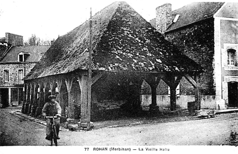 Halles de Rohan (Bretagne).