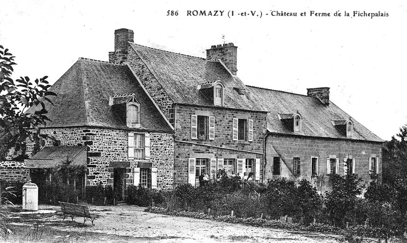 Chteau de la Fichepalais  Romazy (Bretagne).