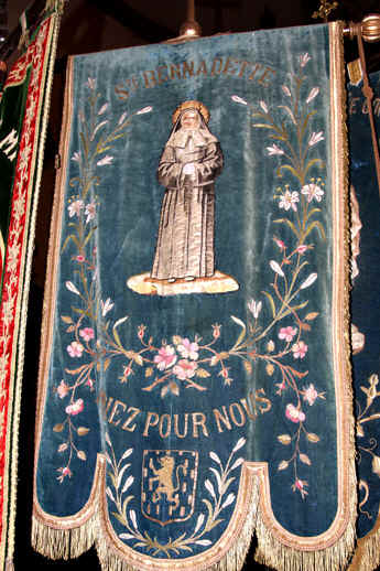 Bannire de l'glise collgiale Notre-Dame du Roncier de Rostrenen (Bretagne)
