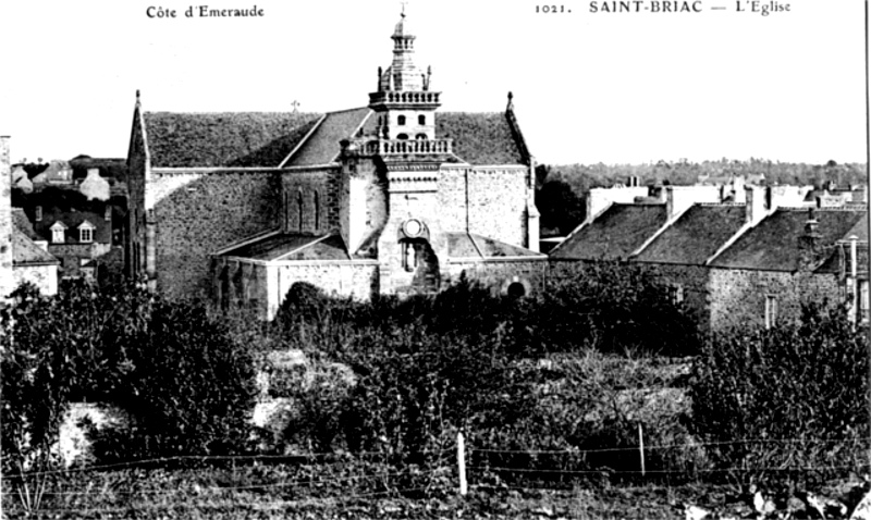 Eglise de Saint-Briac-sur-Mer (Bretagne).