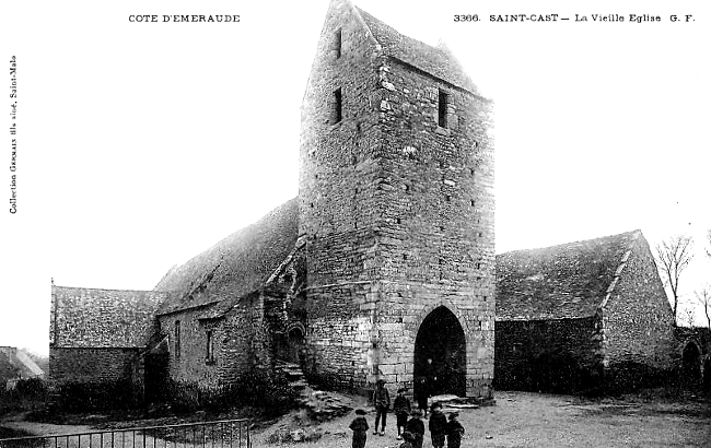 Vieille glise de Saint-Cast-le-Guildo (Bretagne).
