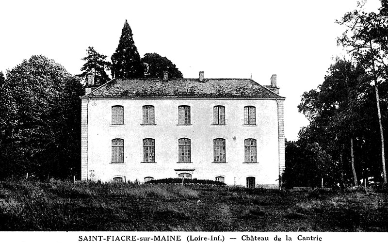 Chteau de la Cantrie  Saint-Fiacre-sur-Maine (anciennement en Bretagne).