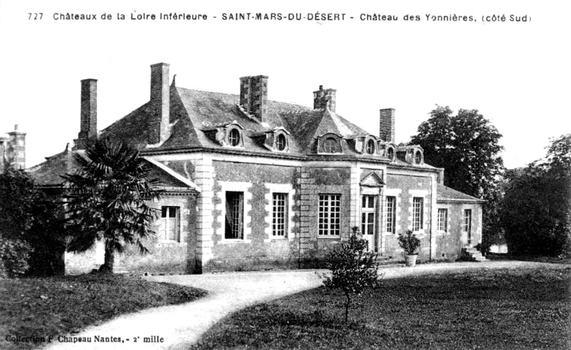 Chteau des Yonnires  Saint-Mars-du-Dsert (anciennement en Bretagne).