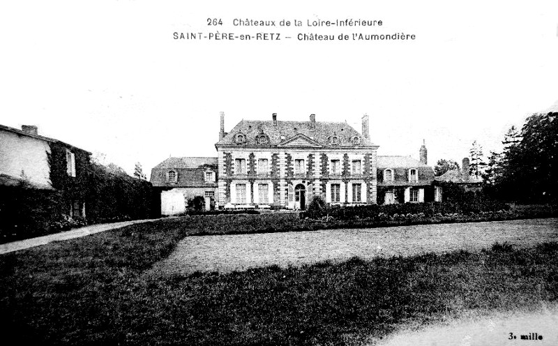 Chteau de l'Aumondire  Saint-Pre-en-Retz (anciennement en Bretagne).
