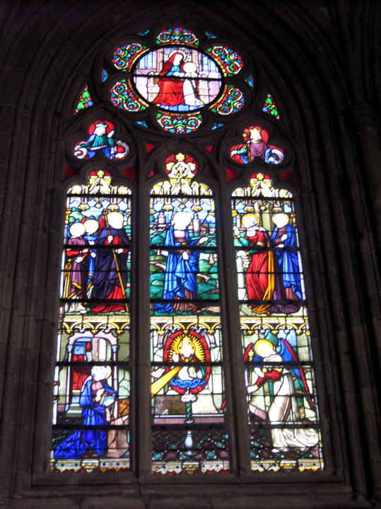 Saint-Brieuc (Bretagne) : cathdrale Saint-Etienne (chapelle de la Vierge, vitrail du XIXme sicle)