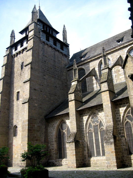 Saint-Brieuc (Bretagne) : cathdrale Saint-Etienne (faade Sud)