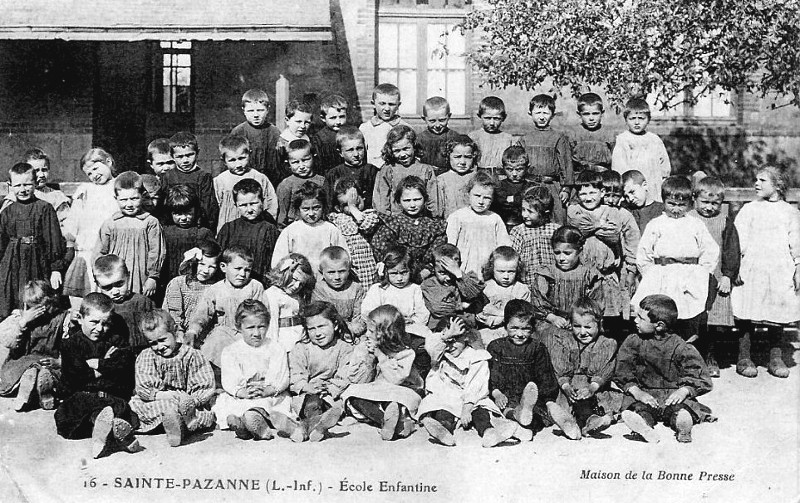 Ecole de Sainte-Pazanne (Bretagne).