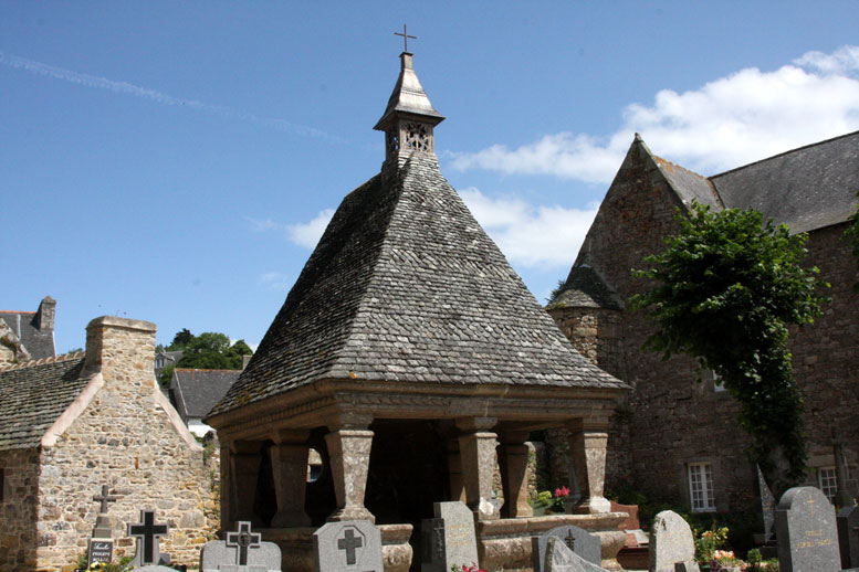 Saint-Jean-du-Doigt (Bretagne) : Oratoire du Sacre