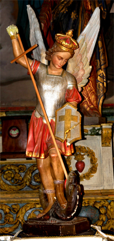 L'archange Saint-Michel de l'glise de Saint-Michel-en-Grve (Bretagne).