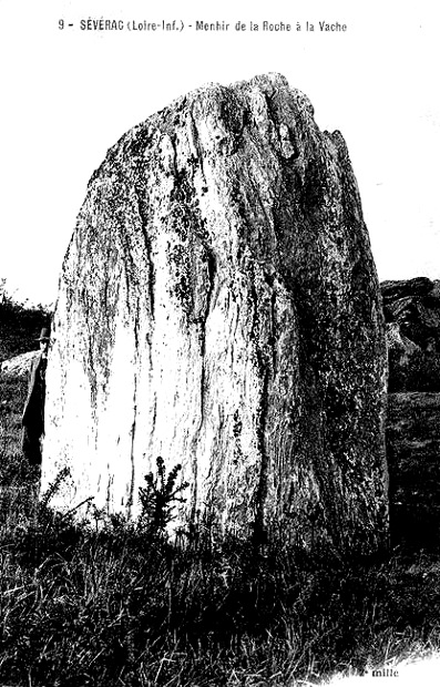 Menhir de Svrac (anciennement en Bretagne).
