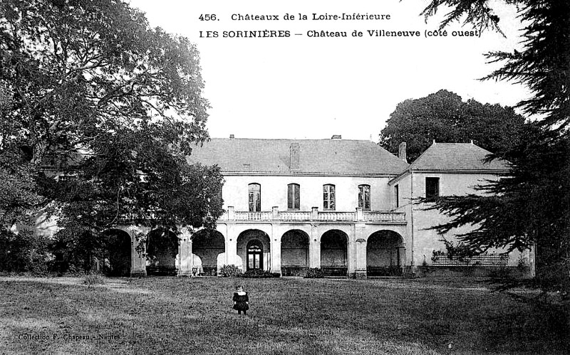Chteau de Villeneuve  Sorinires.