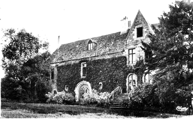 Manoir de Kerangomar  Taul (Bretagne).