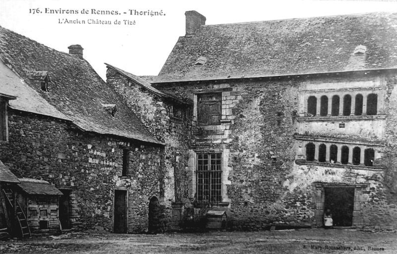 Chteau de Tiz  Thorign-Fouillard (Bretagne).