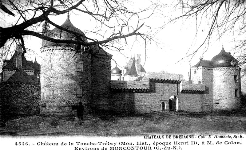 Ville de Trbry (Bretagne) : le chteau de la Touche-Trbry.