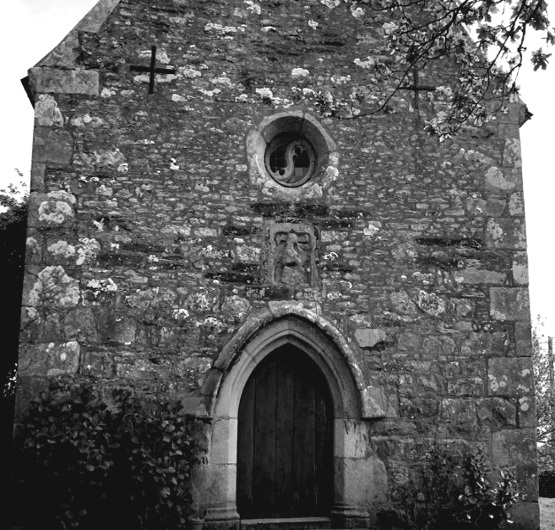Trdarzec (Bretagne) : la chapelle Saint-Nicolas de Kerhir.