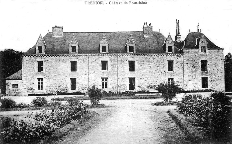 Chteau de Beauchne  Trdion (Bretagne).
