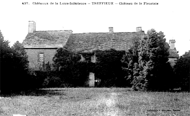 Manoir de la Fleuriais  Treffieux (anciennement en Bretagne).