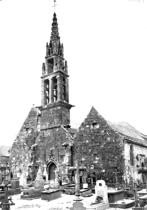 Eglise de Tréflévénez (Bretagne).