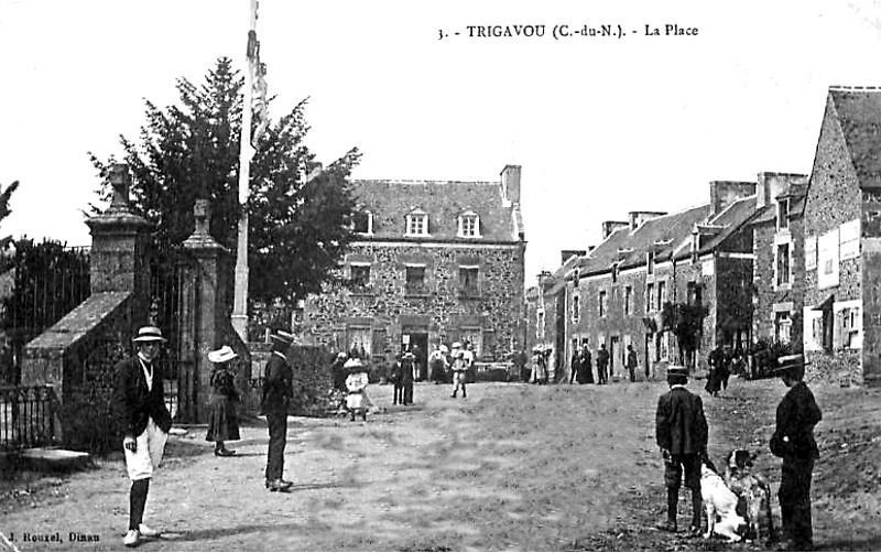 Pleslin-Trigavou (Bretagne) : bourg de Trigavou.
