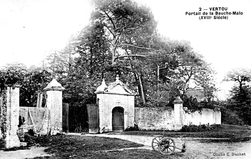 Portail de la Bauche-Malo  Vertou (anciennement en Bretagne).