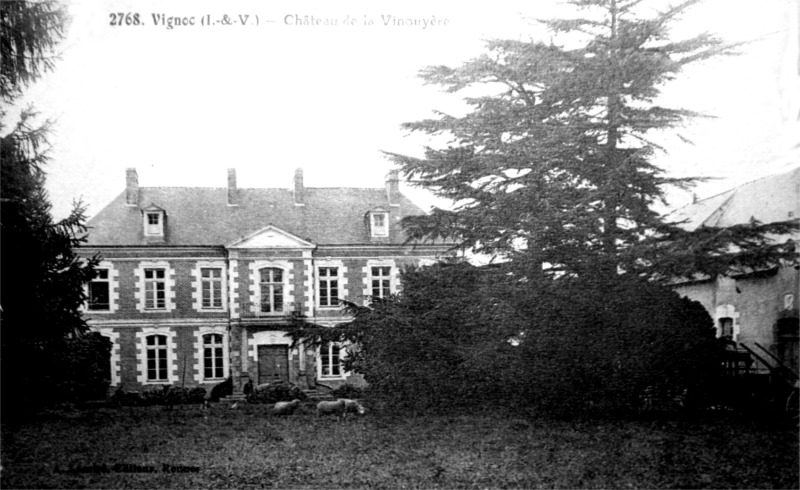 Chteau de Villouyre  Vignoc (Bretagne).