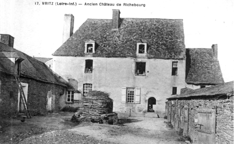 Manoir de Richebourg  Vritz (anciennement en Bretagne).